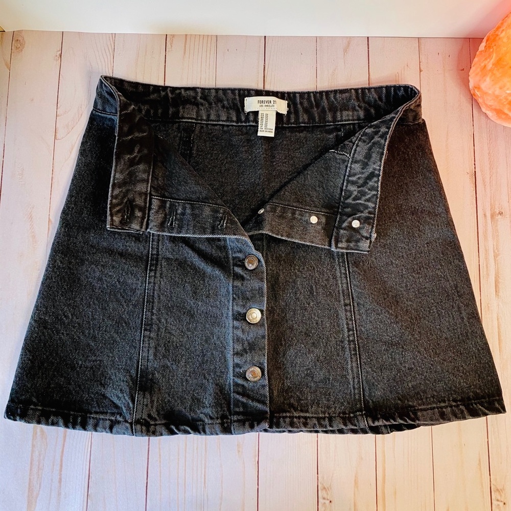 Black Button Up Forever 21 Skirt! ✨